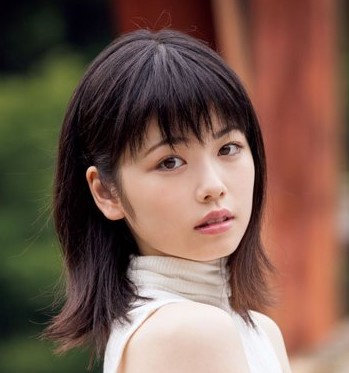 小芝風花さんが似ていると言われる女優は、上白石萌音さんなの？