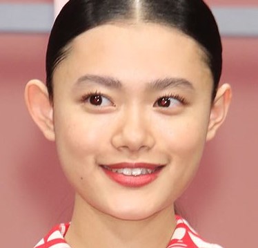 杉咲花さんの両親はどんな人？兄弟はいるの？家族について調べてみました